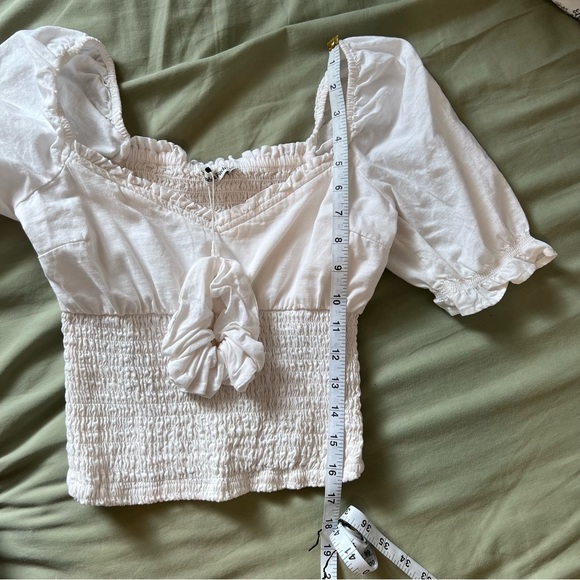 NWOT Abercrombie & Fitch Short Sleeve Smocked Waist Top - Picture 6 of 11